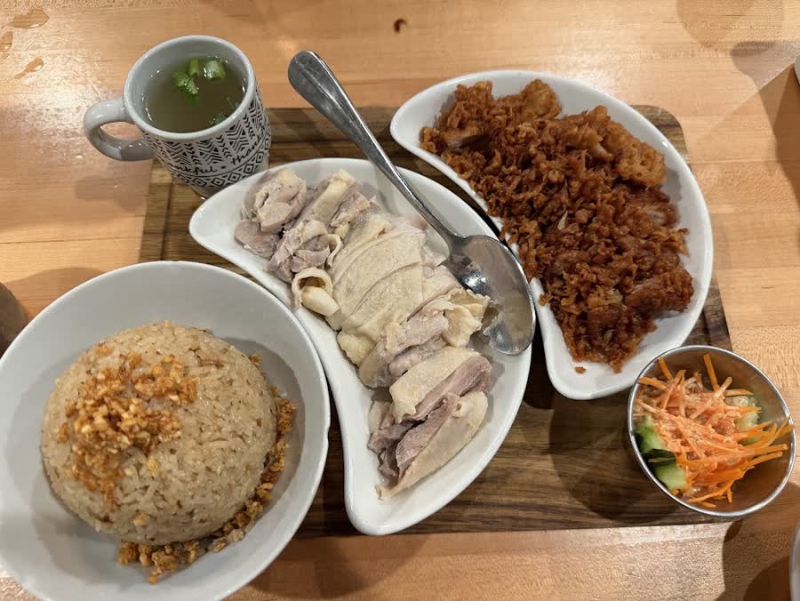 Luck Gai Cafe photo 4