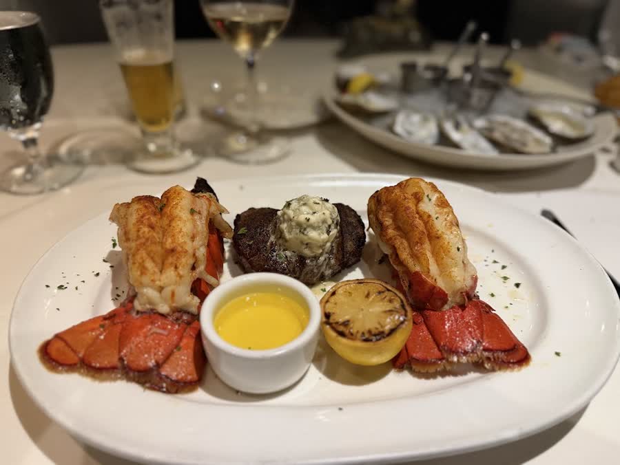 Morton's The Steakhouse photo 3