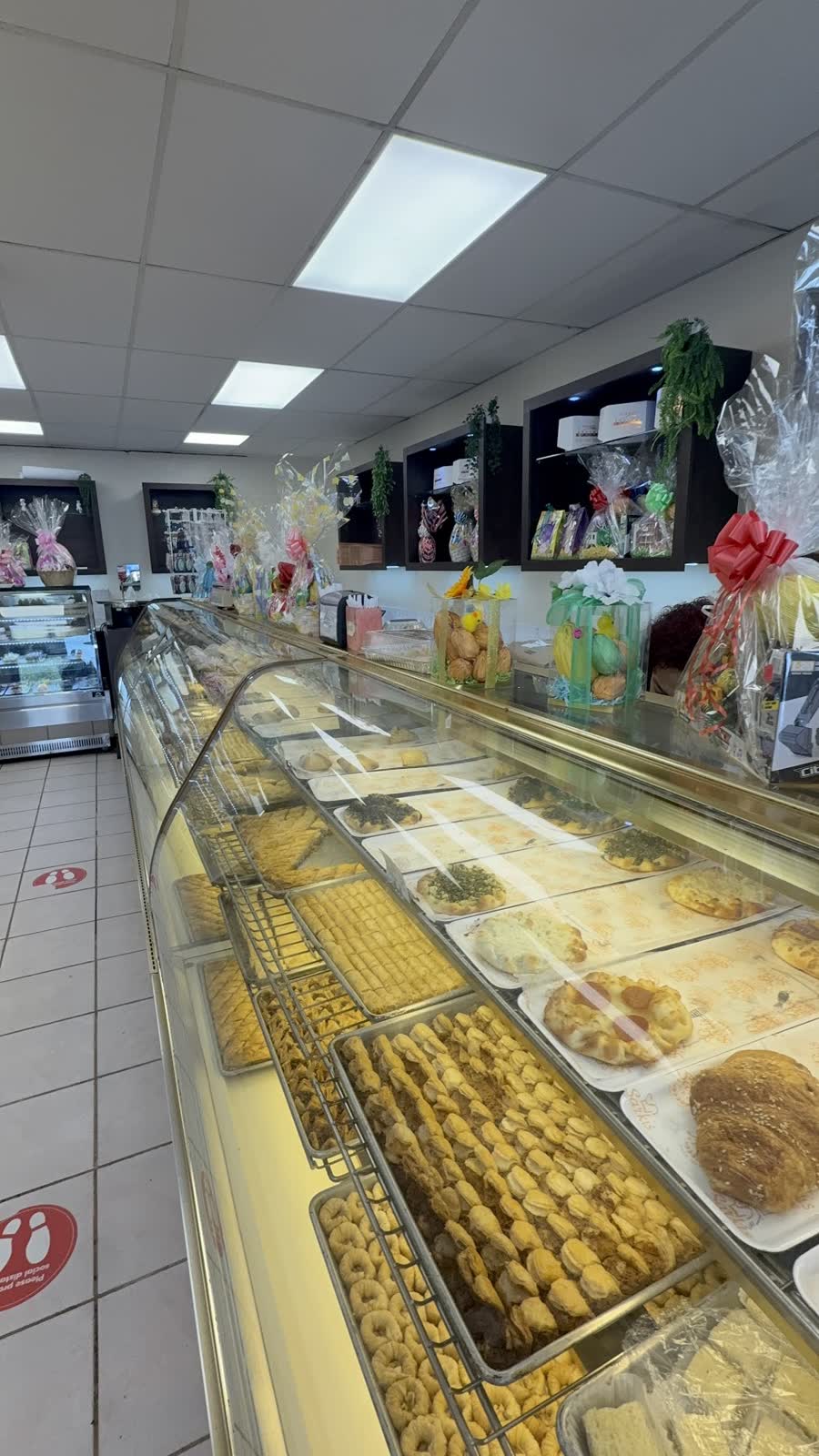 Sarkis Pastry photo 3