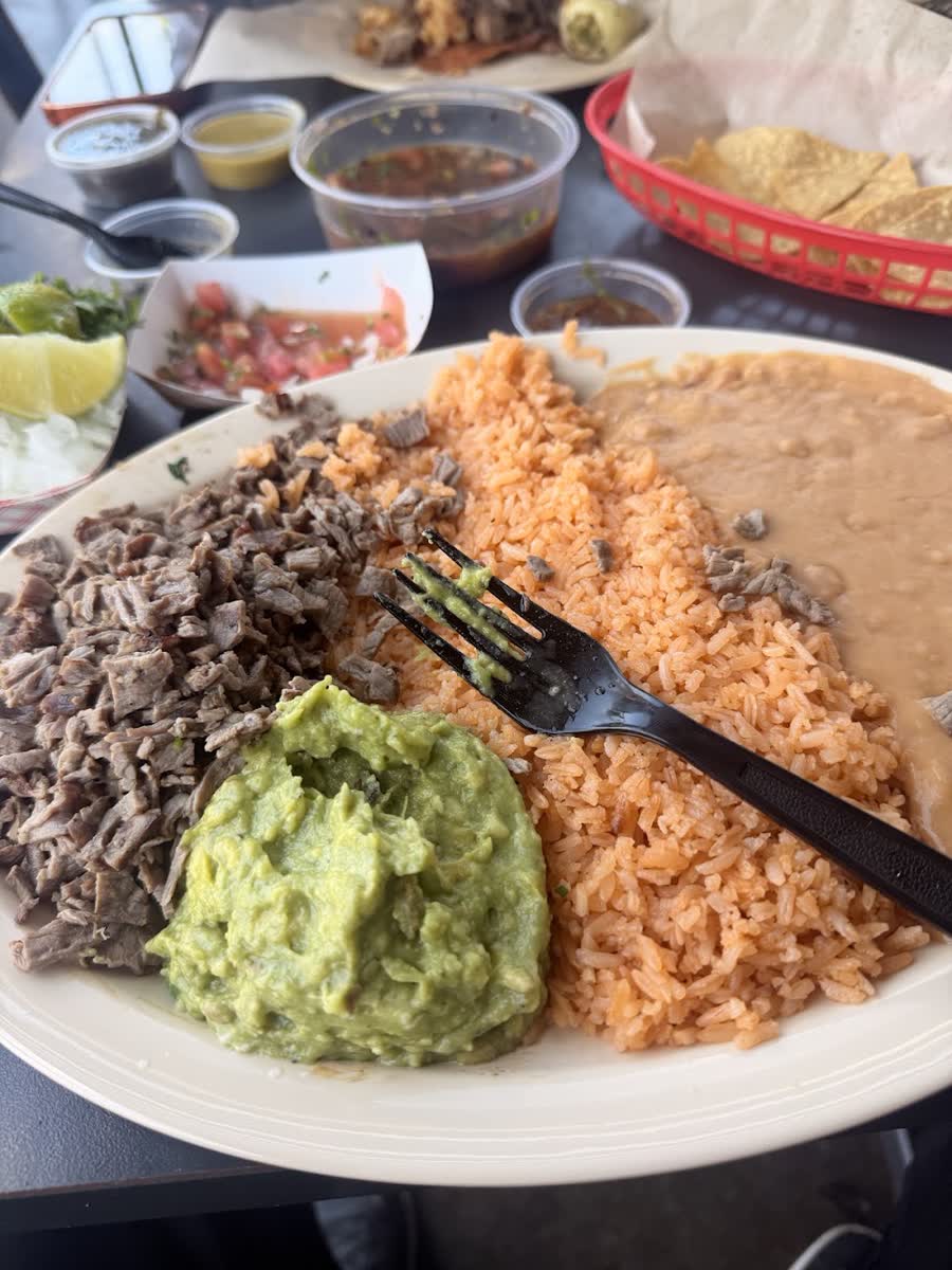 Tacos Los Cholos photo 4
